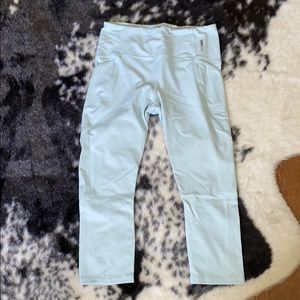 Mint colored cropped leggings